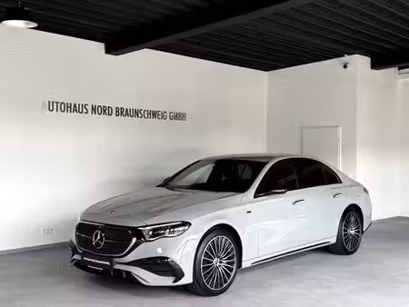 Mercedes-Benz Classe E E 300 AMG Line