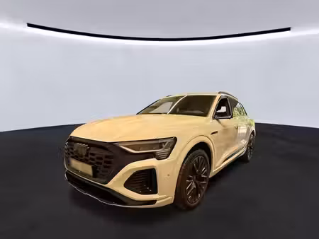 Audi Q8 55 408 S line quattro