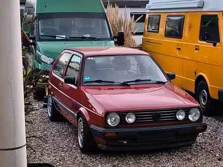 Volkswagen Golf 