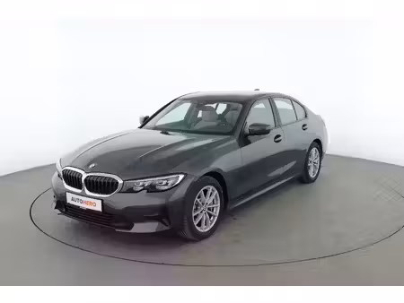 BMW Série 3 330i 2.0 258