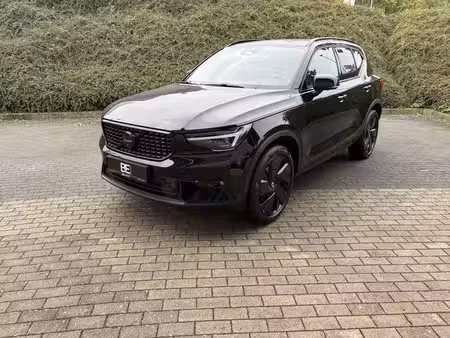 Volvo XC40 B3 2.0 163 Black Edition