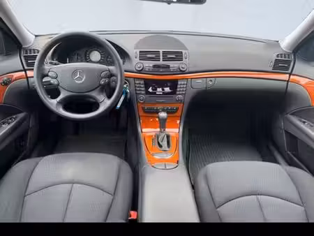 Mercedes-Benz Classe E E 200