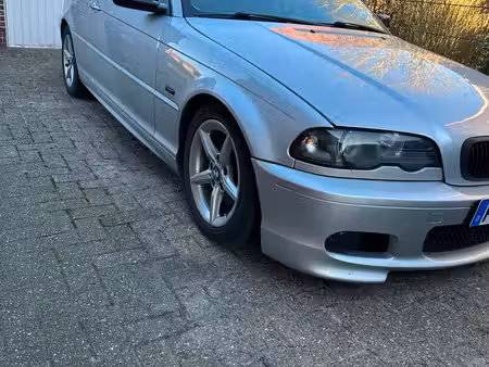 BMW Série 3 323i 2.5 170