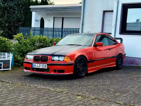 BMW Série 3 318IS 1.9 140