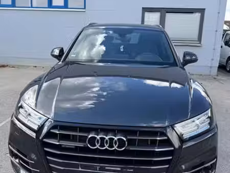 Audi Q5 55 TFSI E 2.0 367 S line quattro