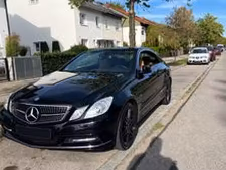 Mercedes-Benz Classe E E 250 2.1 150 Avantgarde 4Matic