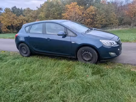 Opel Astra 140