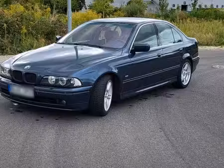 BMW Série 5 540i V8 4.4 286