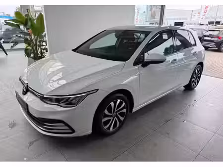 Volkswagen Golf 1.0 TSI 110