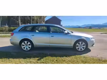 Audi A6 V6 2.4 177
