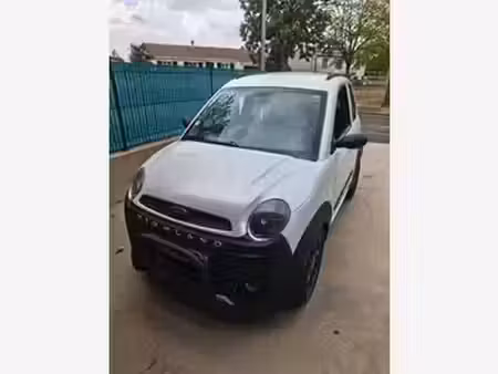 Microcar MGO 