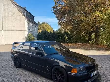 BMW Série 3 328i 2.8 193