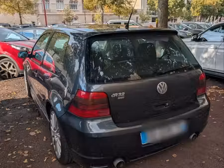 Volkswagen Golf R32 V6 3.2 241 4Motion