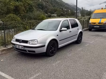 Volkswagen Golf 1.9 TDI 110