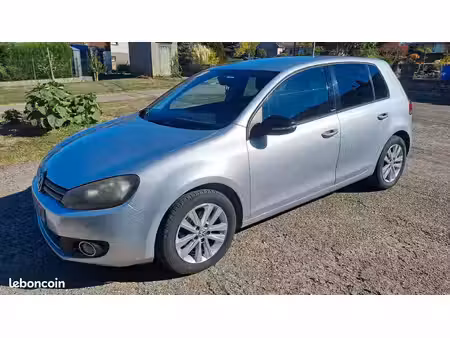 Volkswagen Golf 1.6 TDI 105