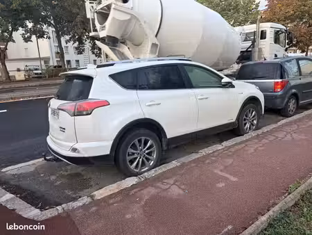 Toyota RAV4 2.5 Dynamic