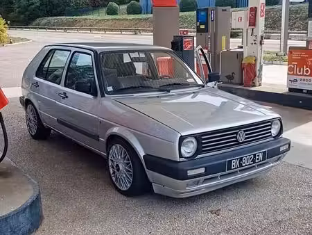 Volkswagen Golf 