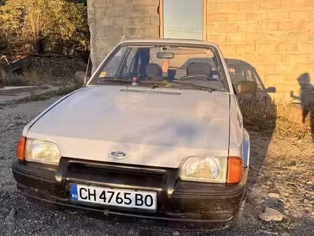 Ford Escort 1.6 SE