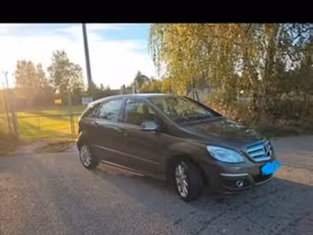Mercedes-Benz Classe B B 200