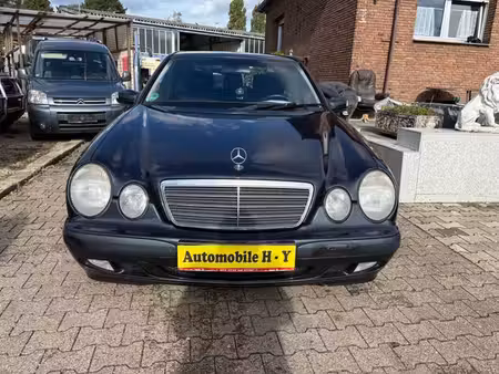 Mercedes-Benz Classe E E 200 Elegance