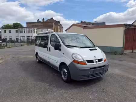 Renault Trafic 1.9 dCi 82