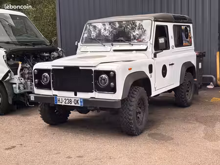 Land Rover Defender 2.5 122 4x4