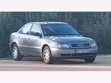 Audi A4 1.6