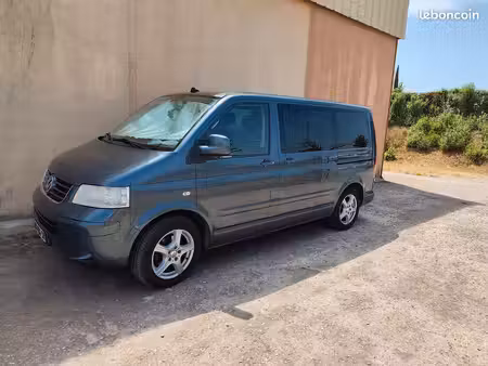 Volkswagen Transporter T5 2.5 TDI 174 Highline 4Motion
