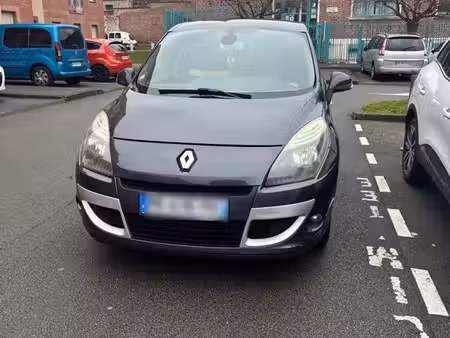 Renault Scénic 1.9 dCi 130