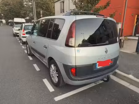 Renault Espace 1.9 dCi 117