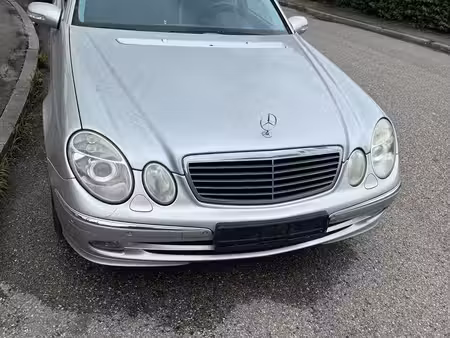Mercedes-Benz Classe E E 200