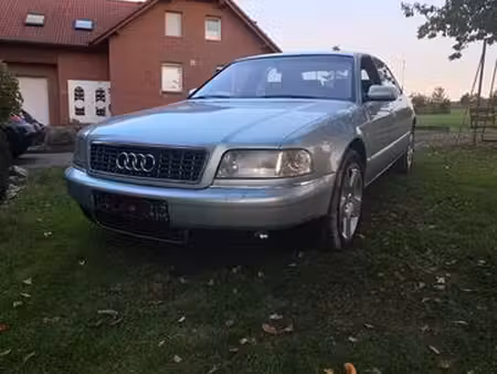 Audi A8 W12 6.0 420 quattro