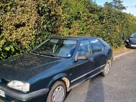 Renault Clio 1.9 D 65 RN