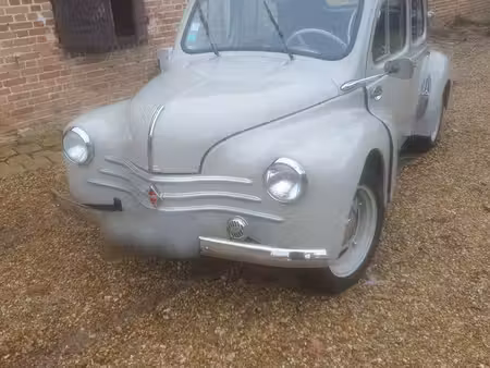 Renault R4 