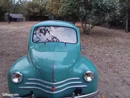 Renault 4CV