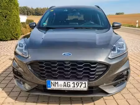 Ford Kuga 2.0 150 ST Line