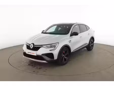 Renault Arkana E-Tech 1.6 145 RS Line