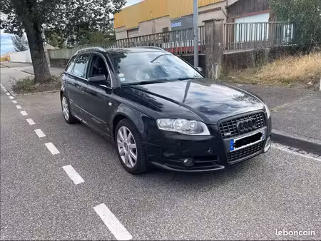 Audi A4 2.0 TDI 140 S line