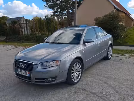 Audi A4 V6 2.5 TDI 155 quattro