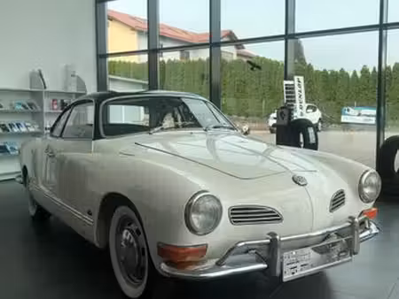 Volkswagen Karmann Ghia 