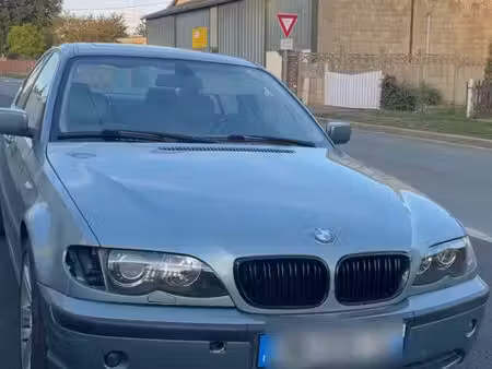 BMW Série 3 330d 3.0 183