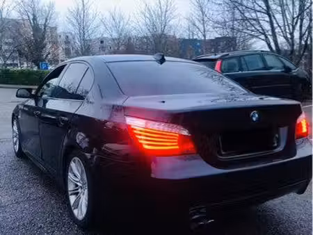 BMW Série 5 530d 3.0 235