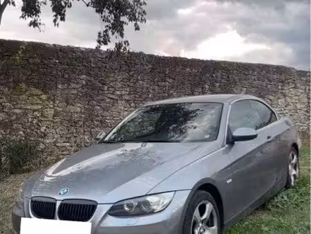 BMW Série 3 325i