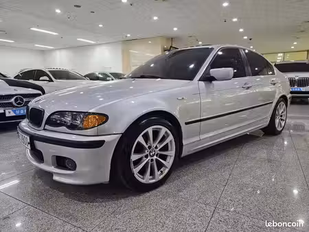 BMW Série 3 320i 2.2 170