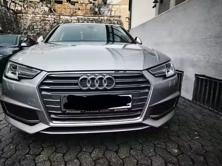 Audi A4 2.0 TFSI 180 Design quattro