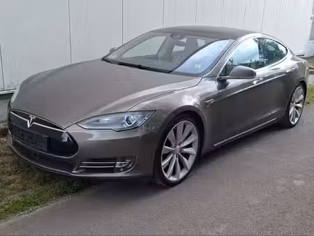 Tesla Model S 90