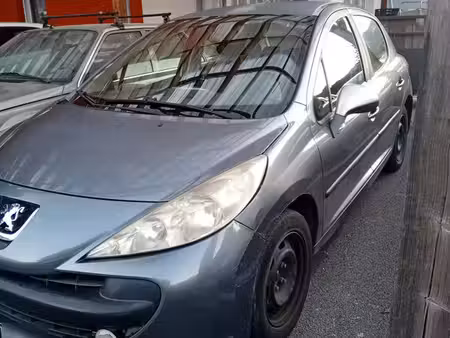 Peugeot 207 1.6 HDi 90