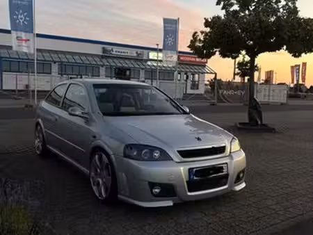 Opel Astra OPC 1.8 OPC Line