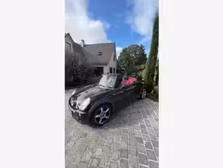 Mini Cabrio Cooper 1.6 115