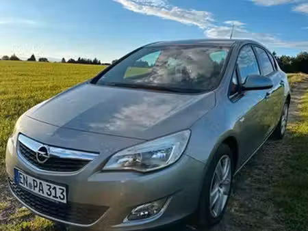 Opel Astra 1.4 140